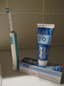 Oral-B tandborste_tandkräm